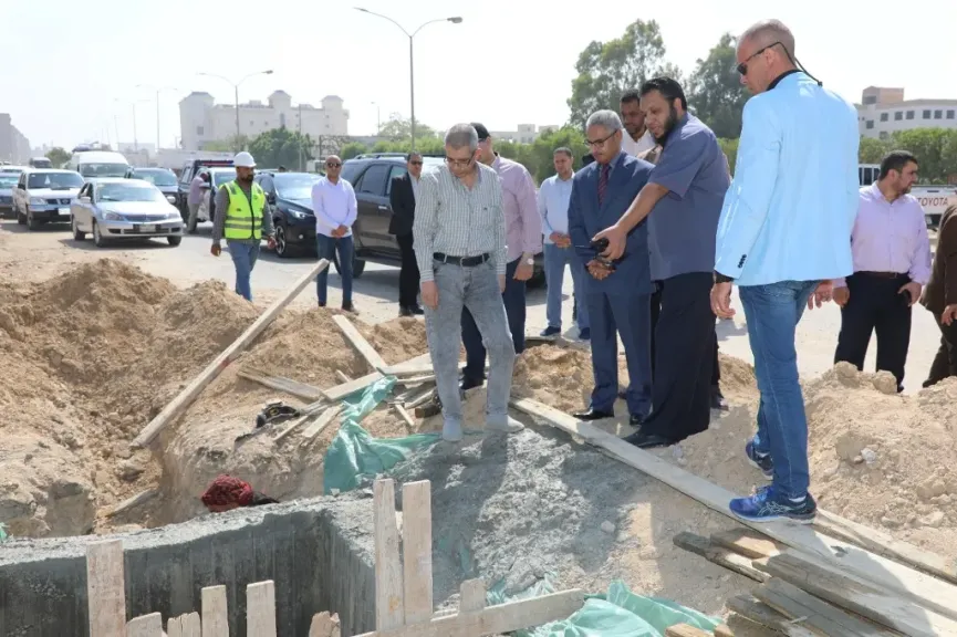 محافظ بني سويف يتابع ميدانياً نتائج إجراءات دعم مياه الشرب