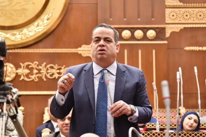 عصام هلال 