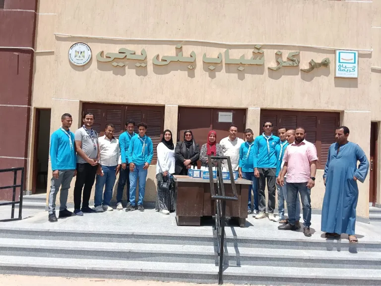 جانب من متابعه 