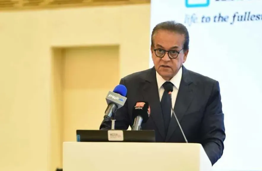 الدكتور خالد عبدالغفار وزير الصحة والسكان