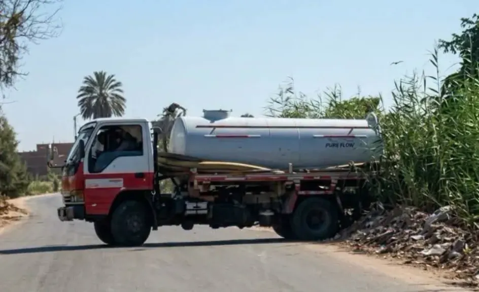 القاء الصرف فى الترع