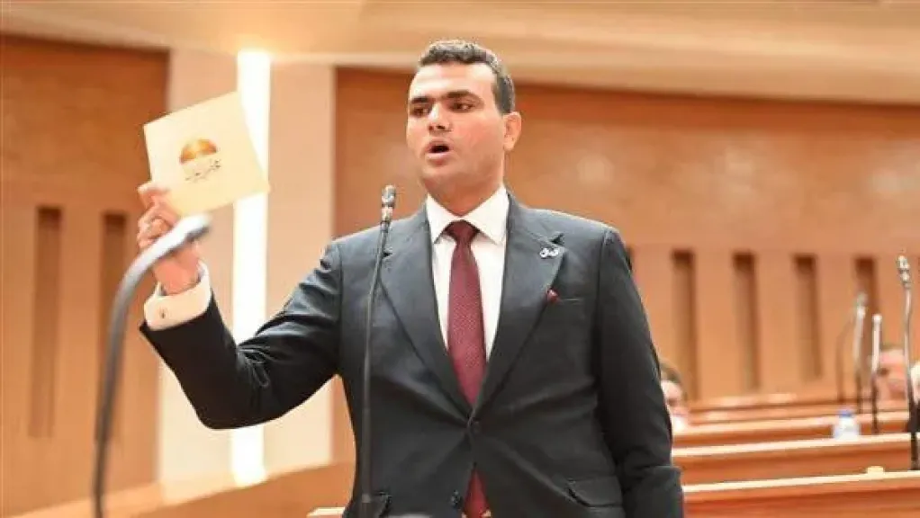  النائب حسين هريدي