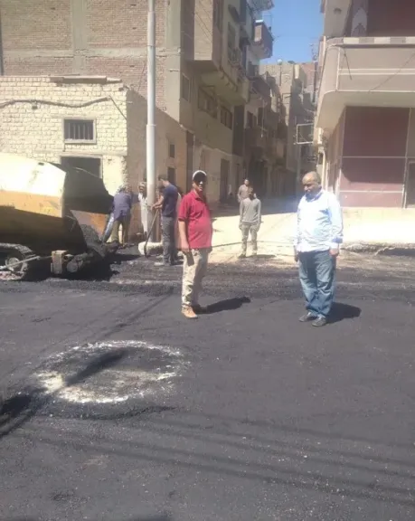 جانب من متابعه 