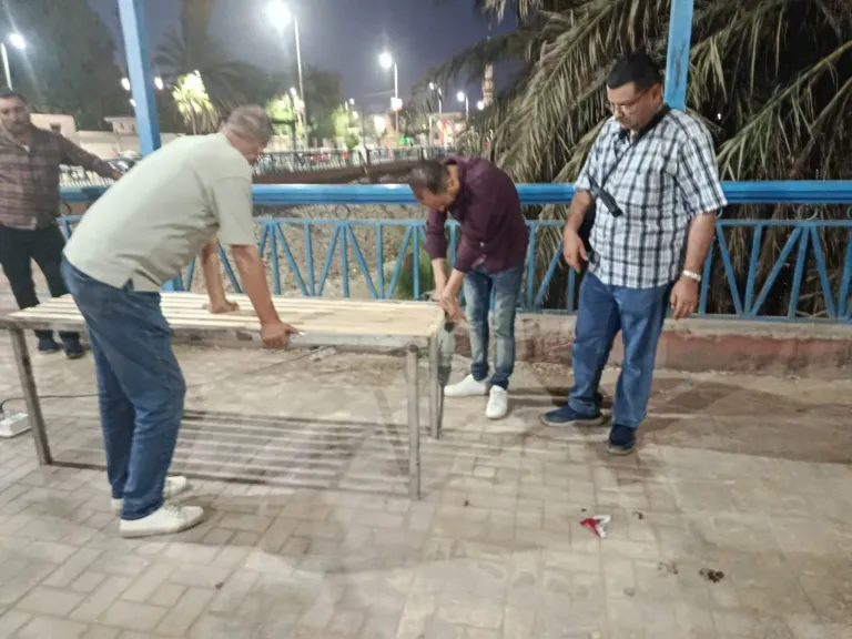 جانب من متابعه 