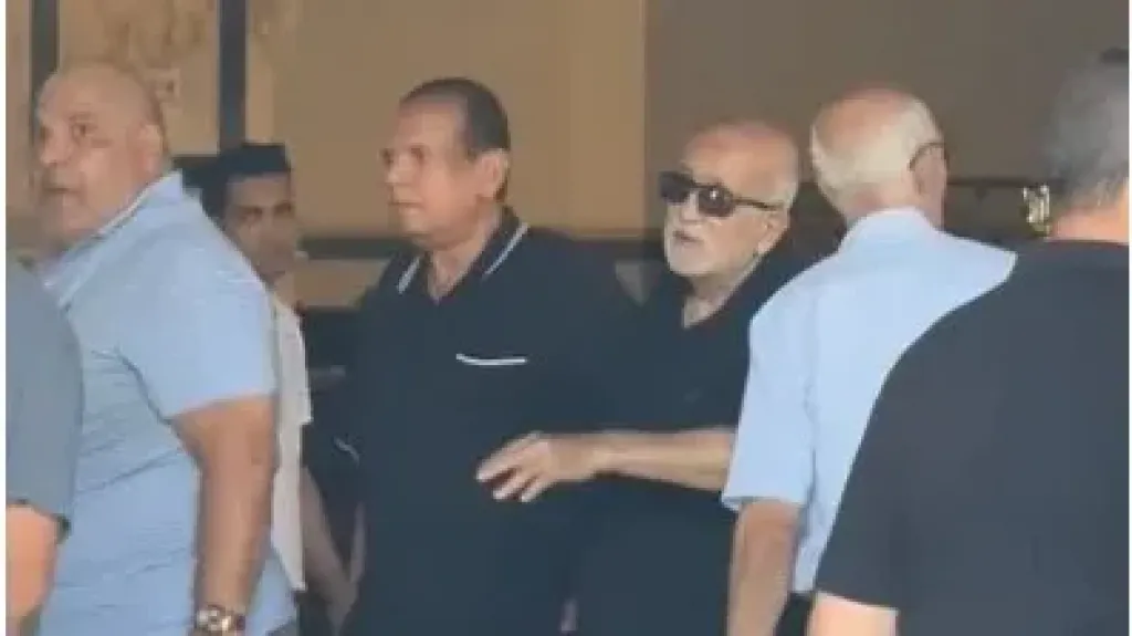 تشييع جنازة المنتج الفنى غزال الشال من مسجد الحصرى