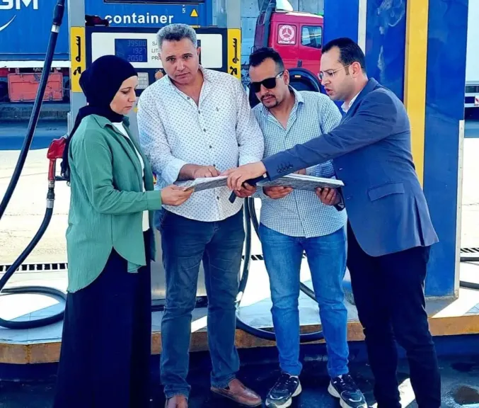 محطتين وقود لتصرفهم فى 34,861 لتر سولار 15,852 لتر بنزين بالبحيرة 