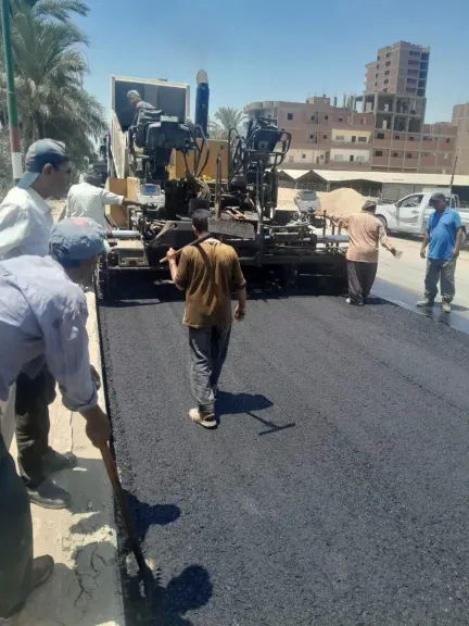 جانب من متابعه 