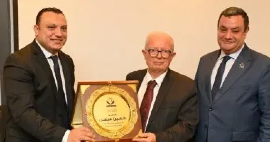 الدكتور حسين عيسى، نائب رئيس مجلس الوزراء للشؤون الاقتصادية،g