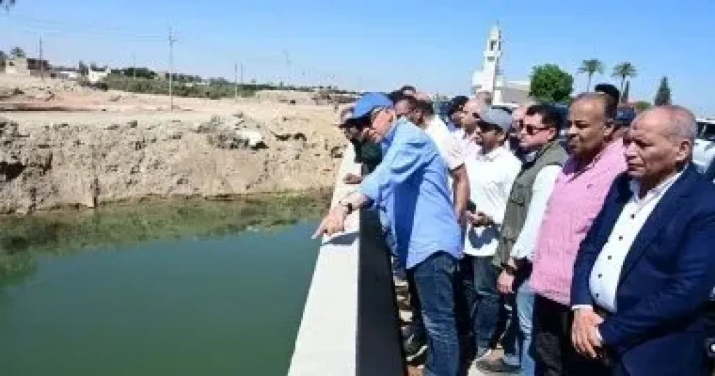 وزير الرى يعلن حملة رقابية مشددة على الترع