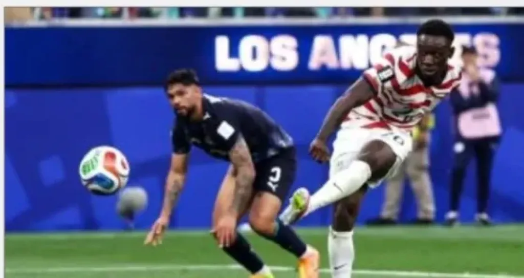 فولارين بالوجون لاعب منتخب أمريكا