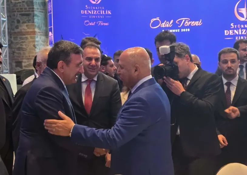 كامل الوزير يلتقي نائب الرئيس التركي في إسطنبول