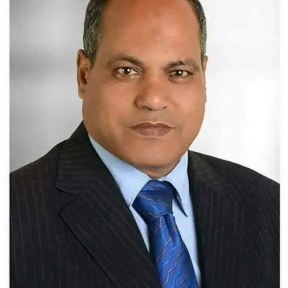 الكاتب