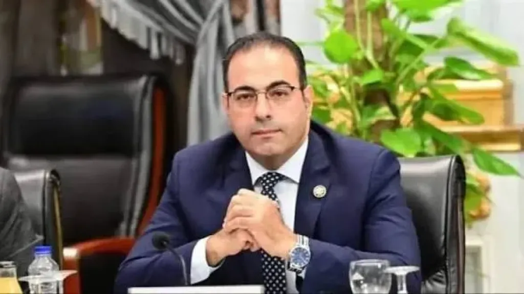 رئيس اتحاد شباب المصريين بالخارج يهنئ المنتخب الوطني
