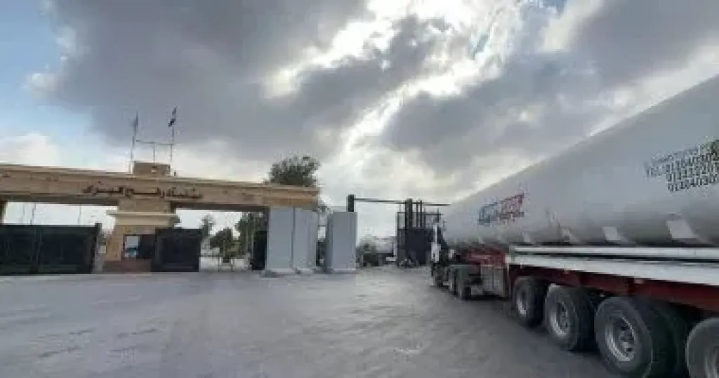 قوافل زاد العزة