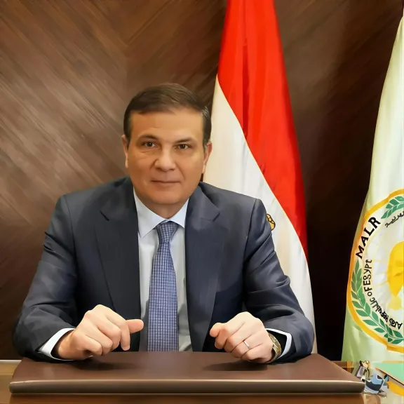 علاء فاروق وزير الزراعة واستصلاح الأراضى