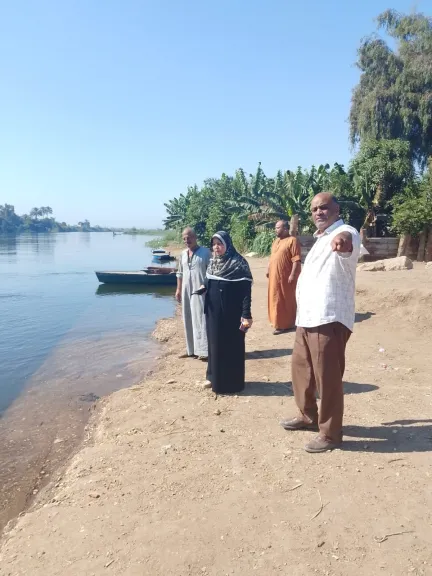 جانب من متابعه 