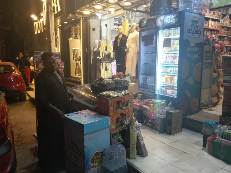جانب من متابعه 