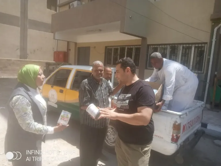 جانب من متابعه 