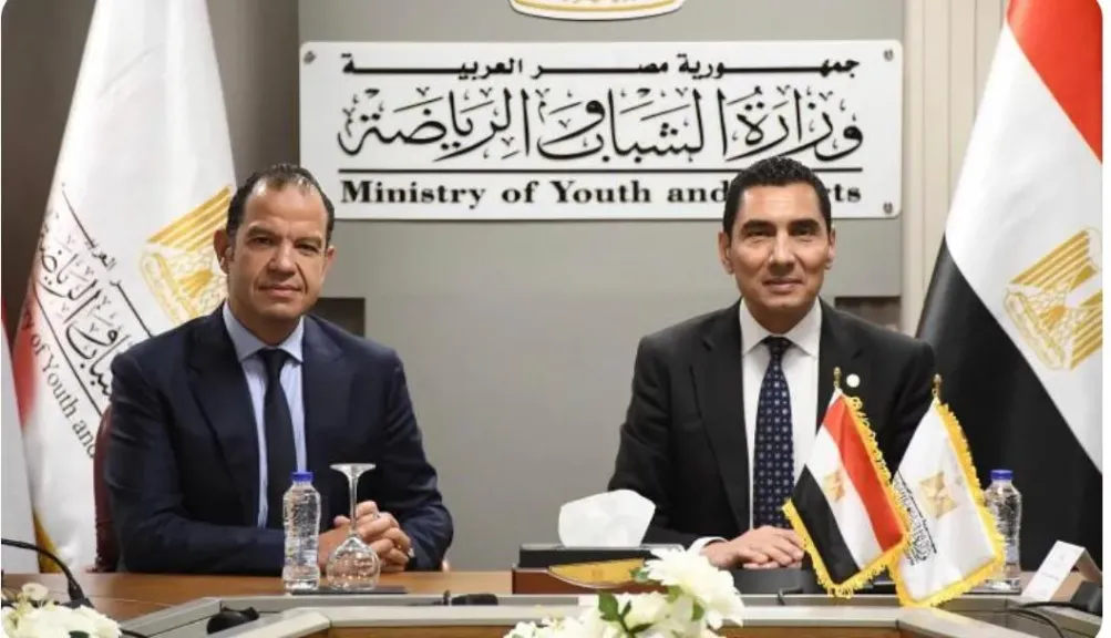وزير الشباب والرياضة يهنيء سيف الوزيري 
