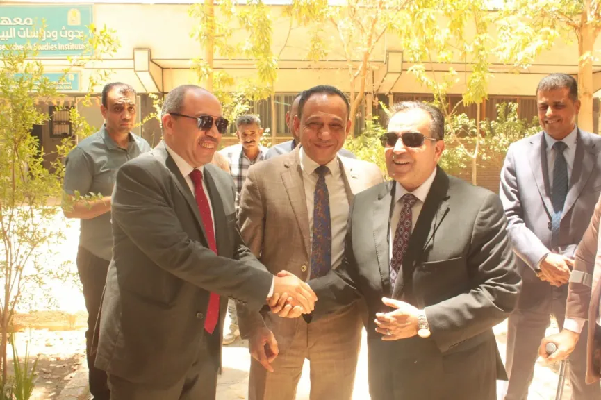 جانب من متابعه 