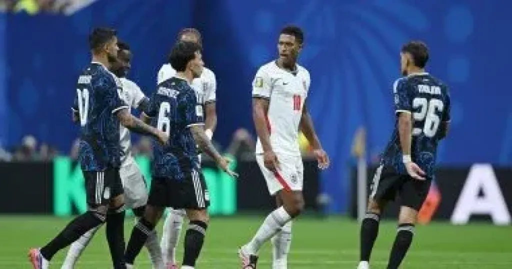 إنجلترا ضد الأرجنتين
