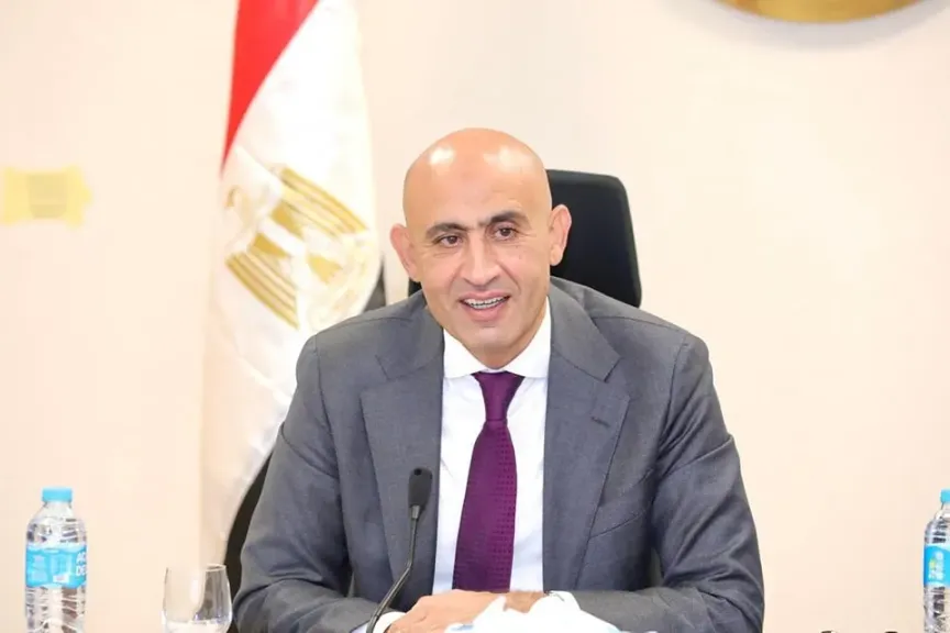 الوزير محمد عبد اللطيف وزير التربية والتعليم والتعليم الفني