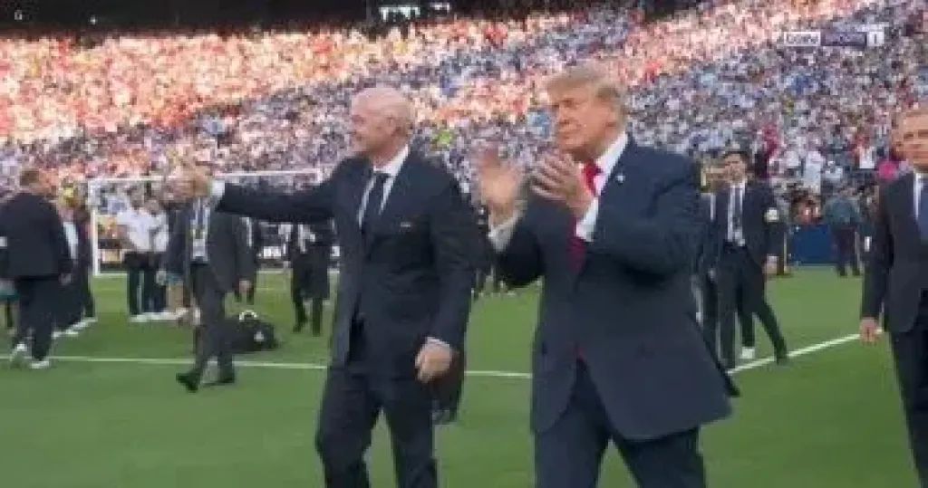 ترامب فى نهائى كأس العالم