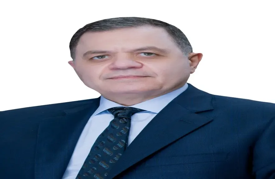 وزير الداخلية اللواء محمود توفيق