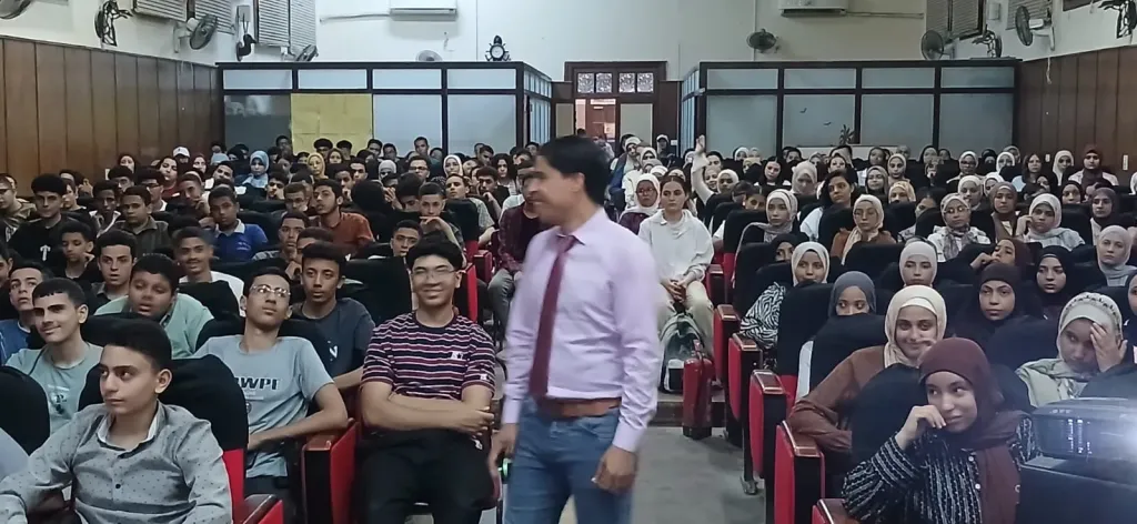 جانب من متابعه 