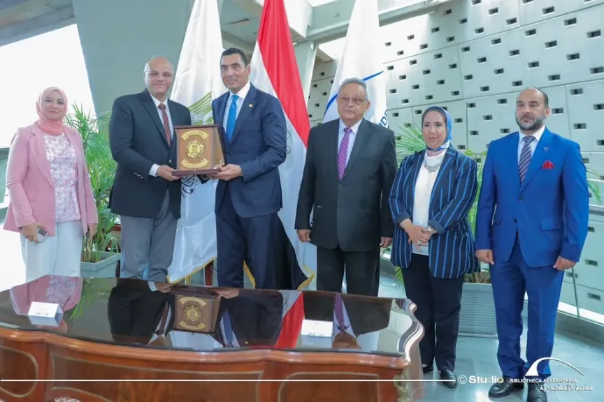 توقيع بروتوكول تعاون بين وزارة الشباب والرياضة ومكتبة الإسكندرية