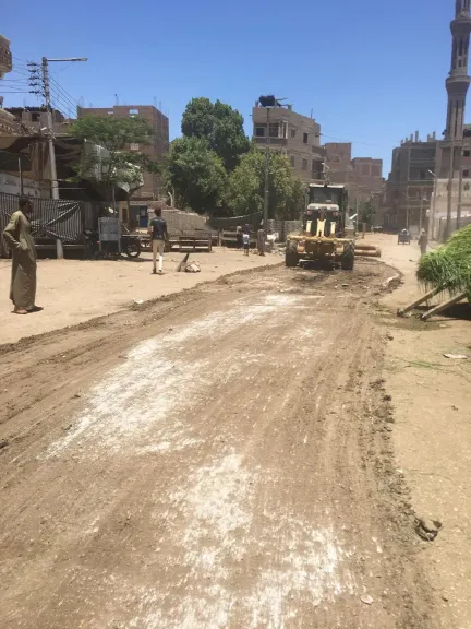 جانب من متابعه 
