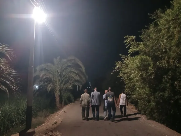 جانب من متابعه 