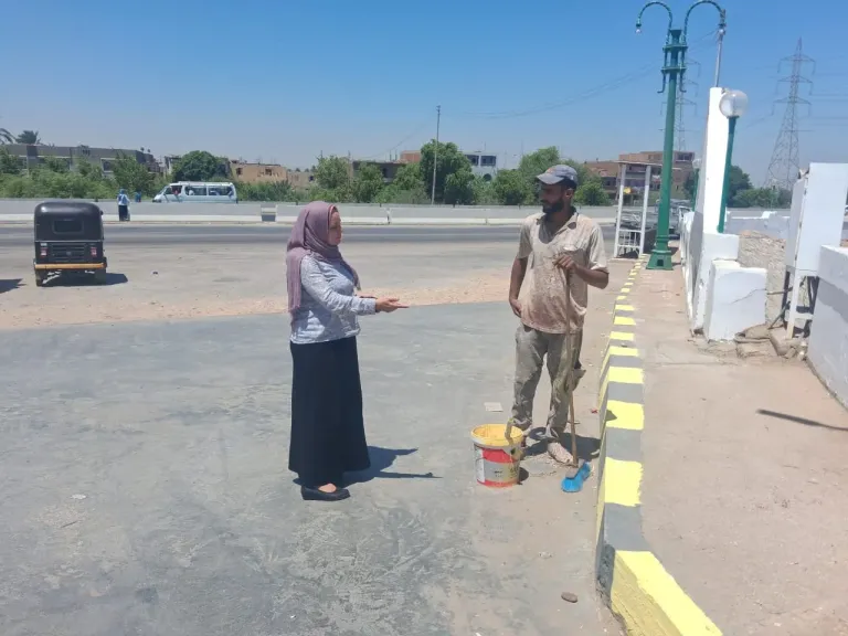 جانب من متابعه 