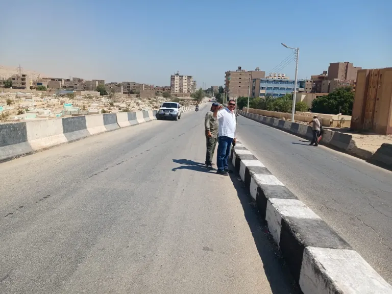 جانب من متابعه 