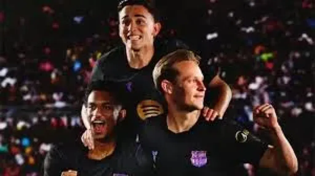 قميص برشلونه
