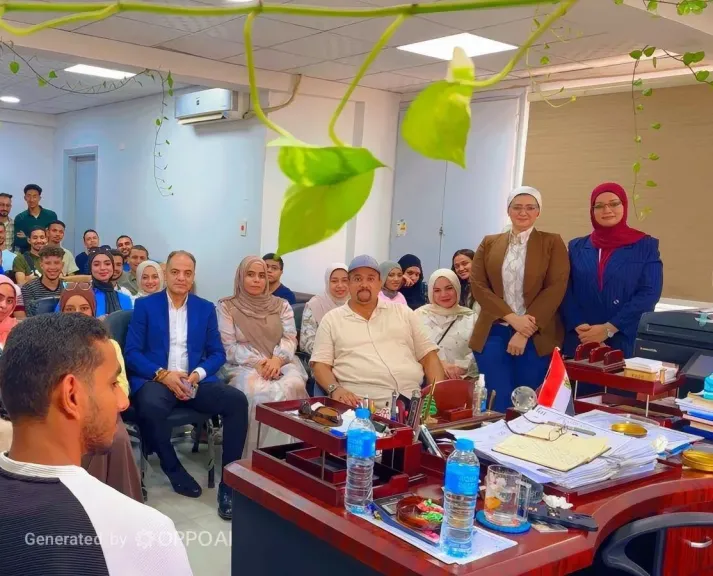 جانب من متابعه 