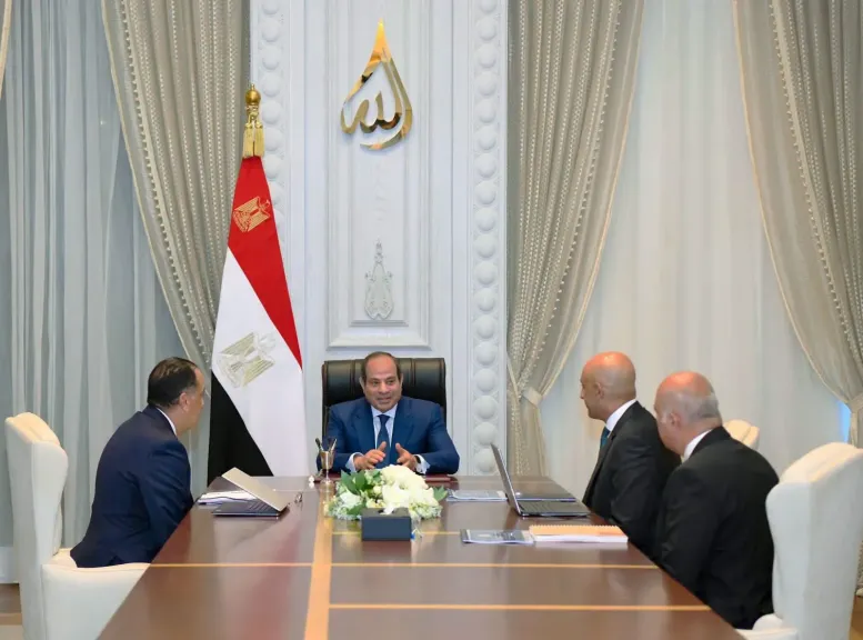 الرئيس السيسي يتابع   جهود الدولة في تطوير التعليم قبل الجامعي والتعليم الفني