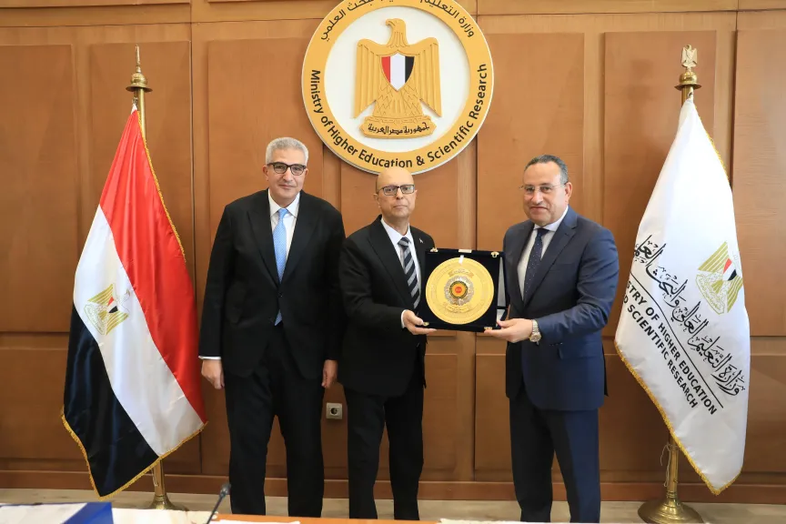 جانب من الاجتماع 