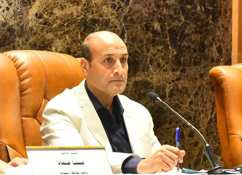 جانب من متابعه 