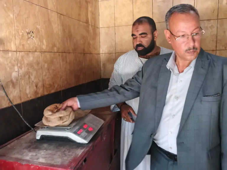 جانب من متابعه 