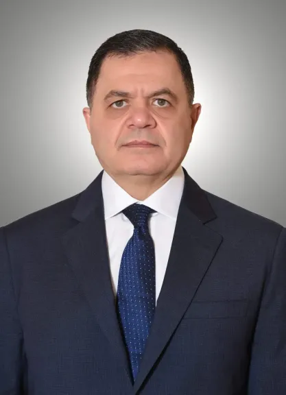  وزير الداخلية