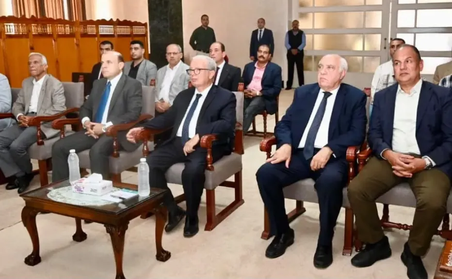 نائب رئيس الوزراء يزور شركة مصر للغزل والنسيج بالمحلة الكبرى