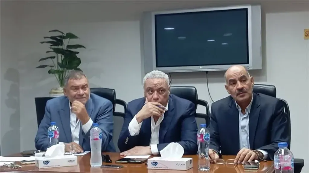 لجنه السياحه الدينيه بغرفه شركات السياحه