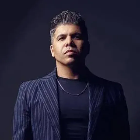 عمر كمال
