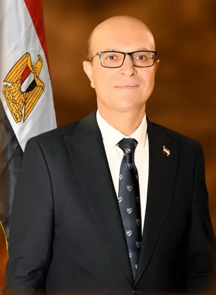 جانب من متابعه 