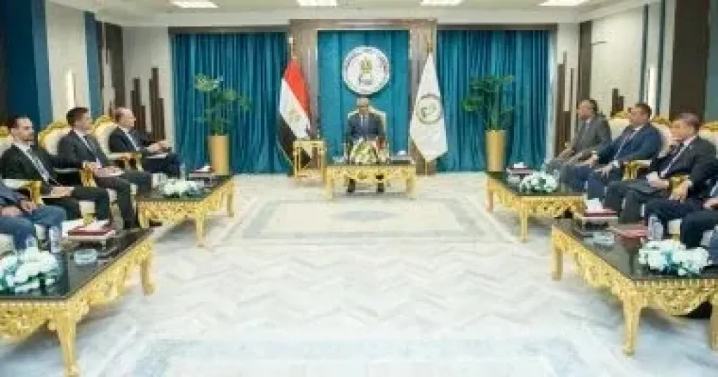 الدكتور مهندس صلاح سليمان جمبلاط وزير الدولة للإنتاج الحربي،