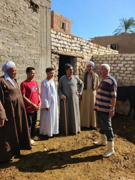 جانب من متابعه 