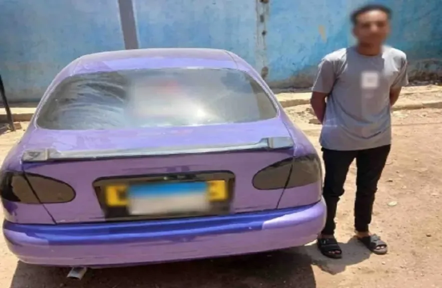 قائد سيارة صدم بائعا مُسنا في أسيوط
