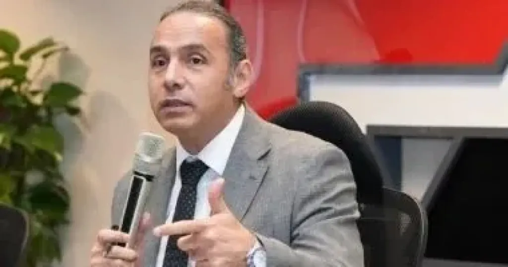 الدكتور إسلام عزام رئيس الهيئة العامة للرقابة المالية