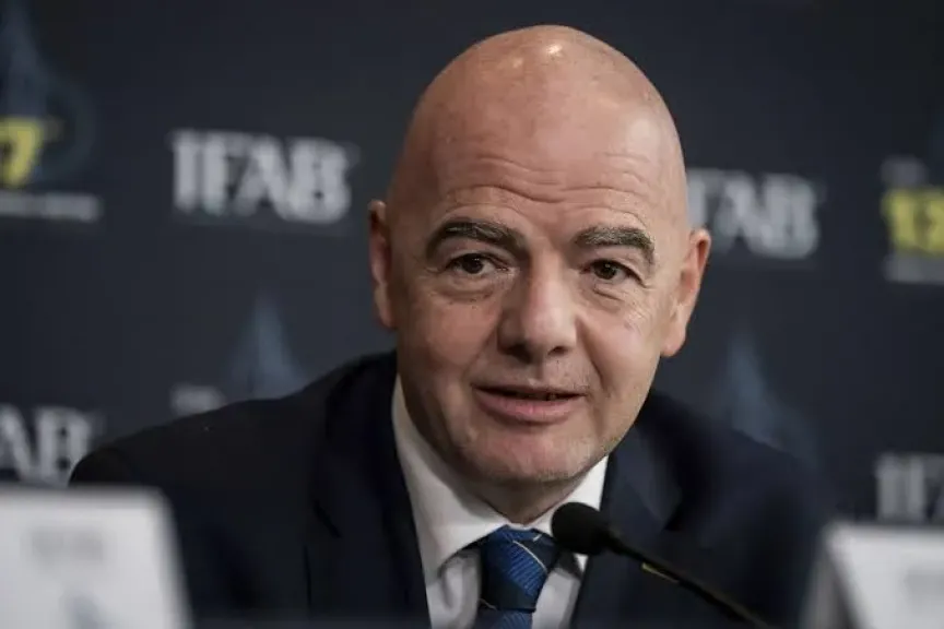جياني إنفانتينو رئيس الفيفا